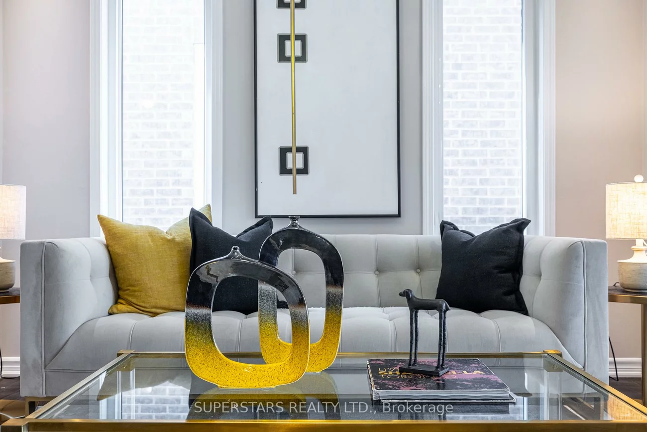 333, Thomas Phillips, Rural Aurora, Aurora