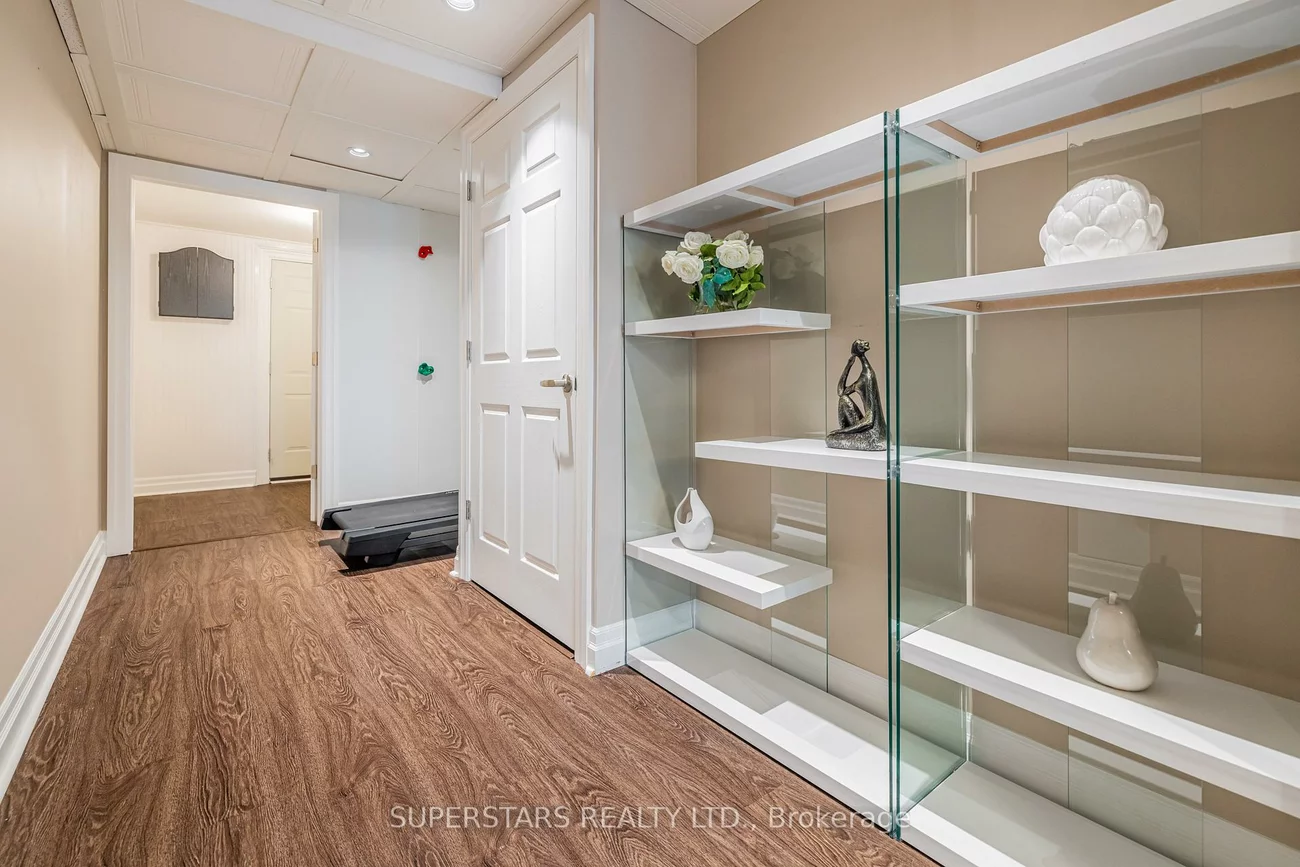 333, Thomas Phillips, Rural Aurora, Aurora