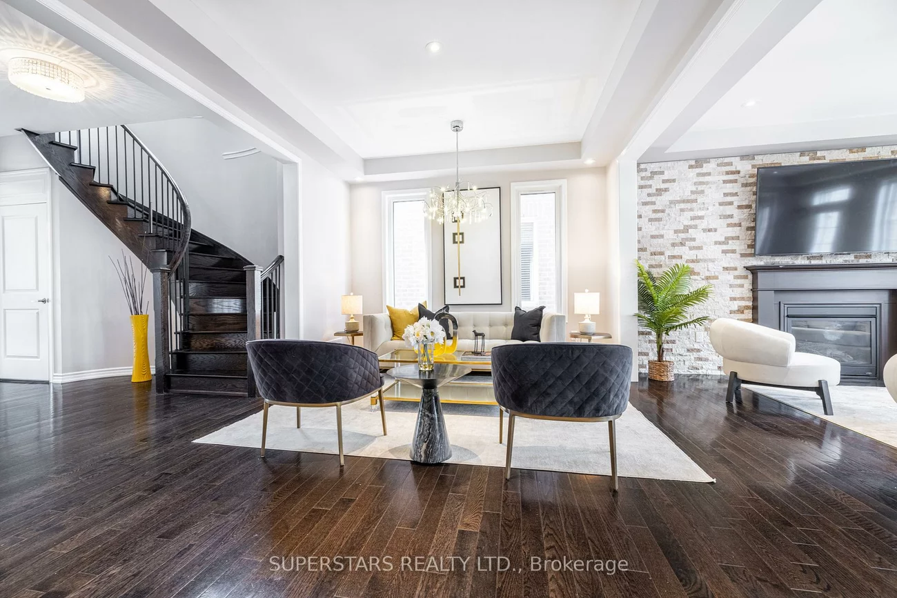 333, Thomas Phillips, Rural Aurora, Aurora