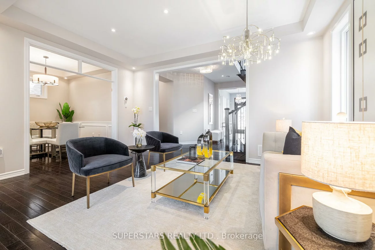 333, Thomas Phillips, Rural Aurora, Aurora