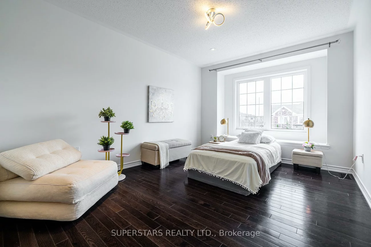 333, Thomas Phillips, Rural Aurora, Aurora