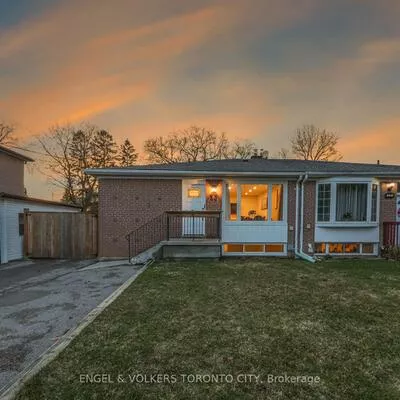 32, Davis, Aurora Highlands, Aurora