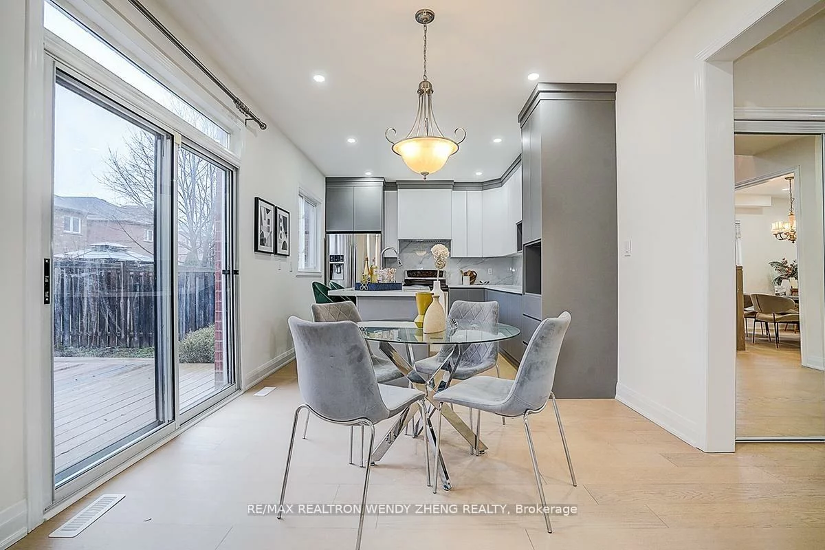 16, Hartwell, Bayview Northeast, Aurora