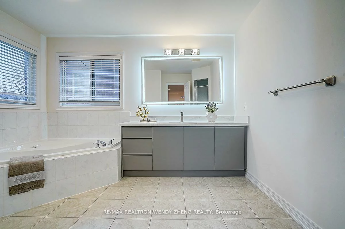 16, Hartwell, Bayview Northeast, Aurora