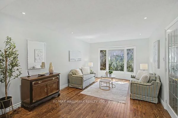 10, Haskell, Aurora Highlands, Aurora