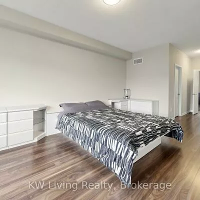 389, Elyse, Bayview Northeast, Aurora