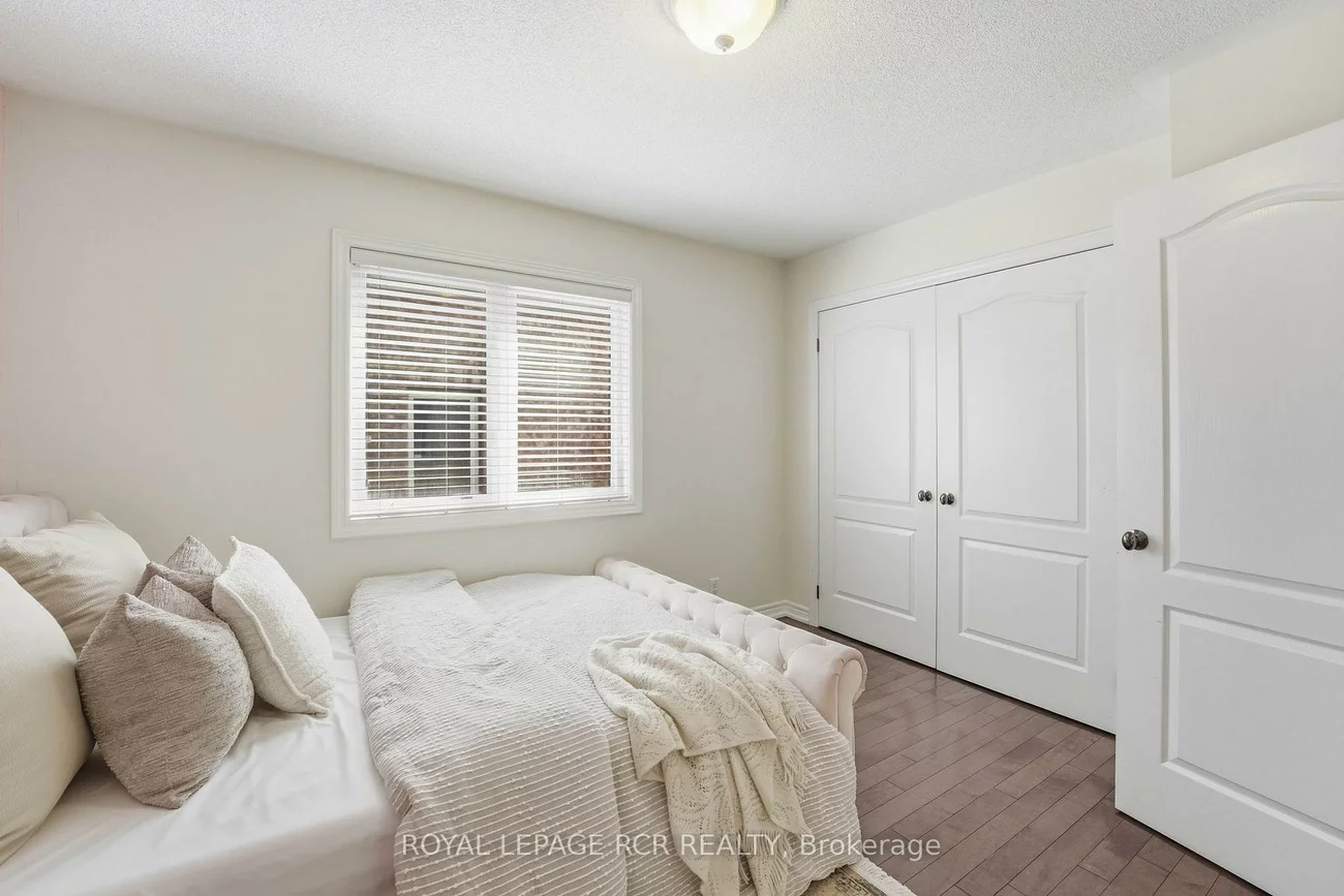 18, Kerr, Bayview Northeast, Aurora