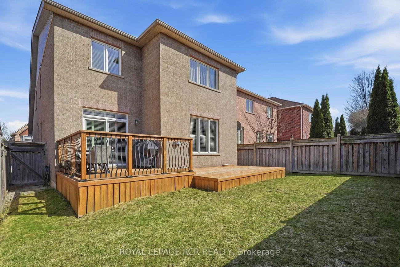 18, Kerr, Bayview Northeast, Aurora