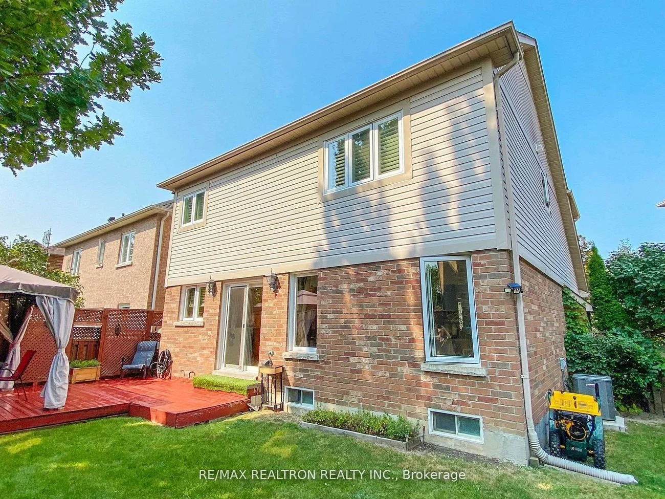 21, Watkins Glen, Bayview Wellington, Aurora