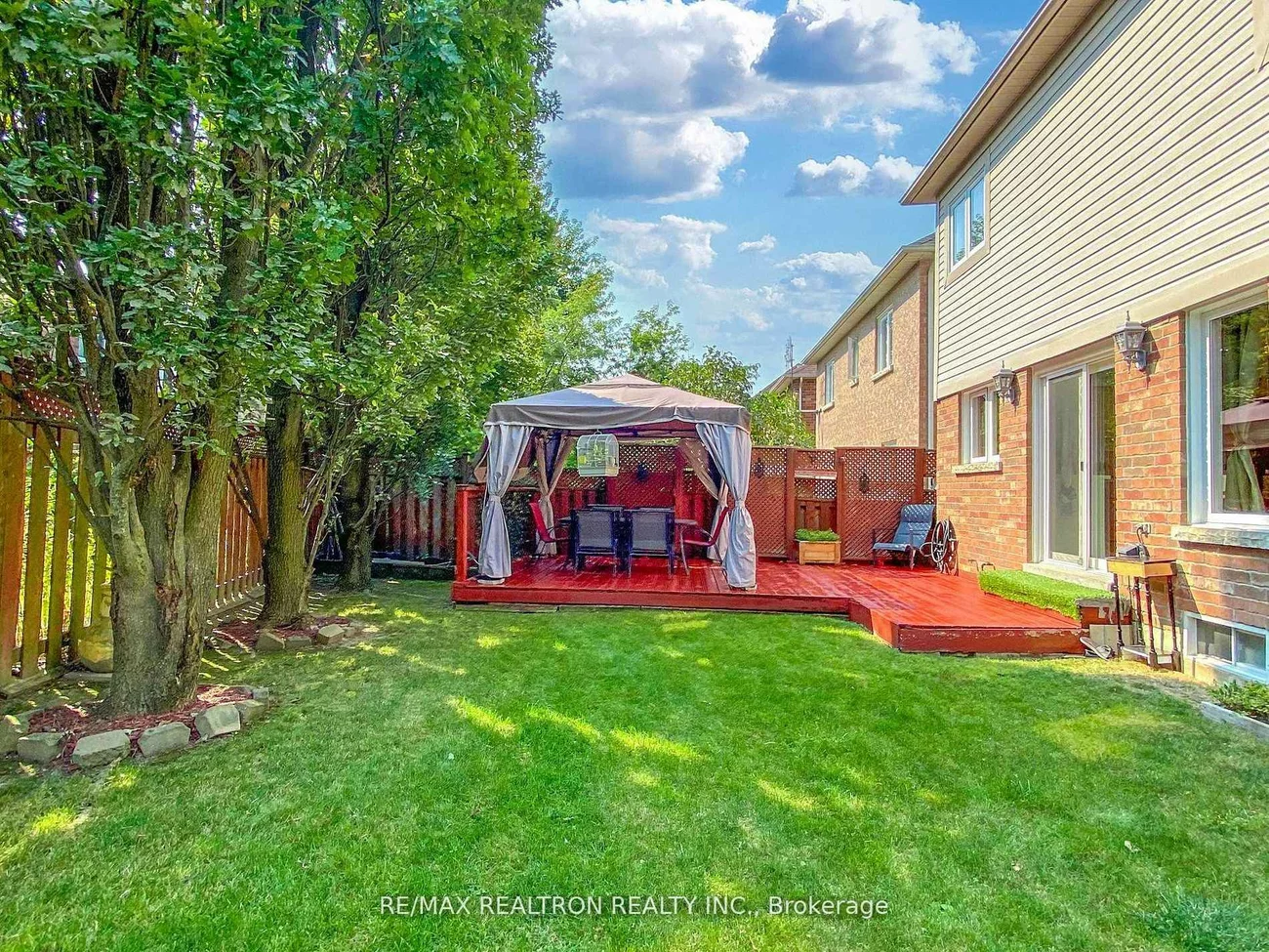 21, Watkins Glen, Bayview Wellington, Aurora