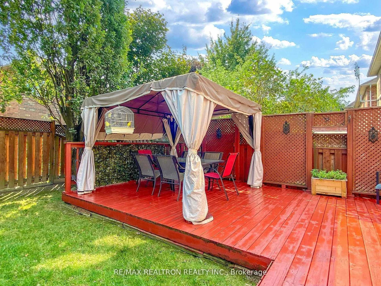 21, Watkins Glen, Bayview Wellington, Aurora