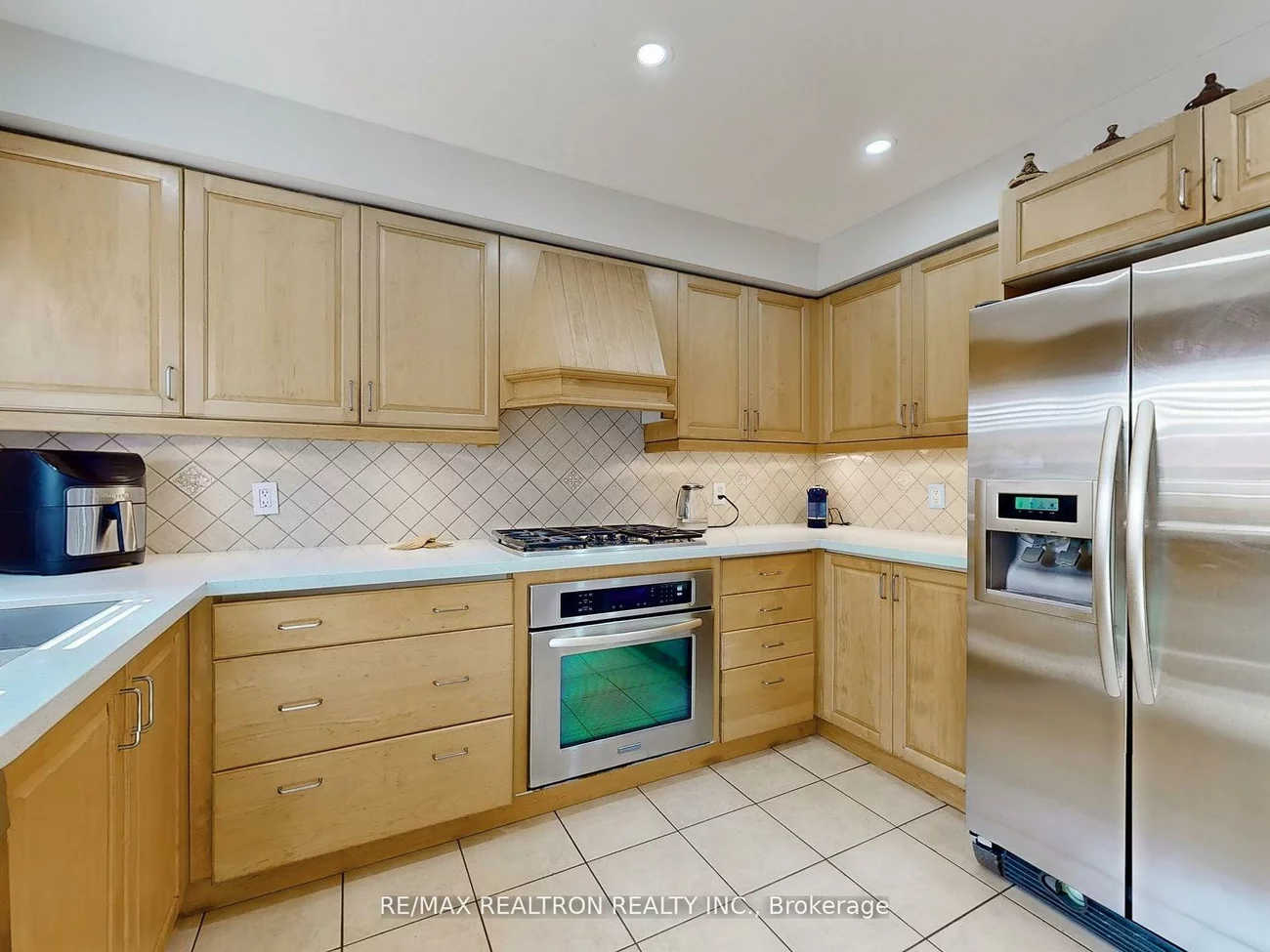 21, Watkins Glen, Bayview Wellington, Aurora