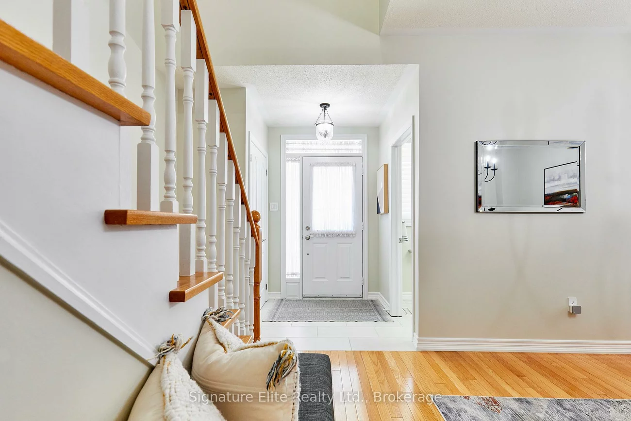 39, Perivale, Bayview Wellington, Aurora