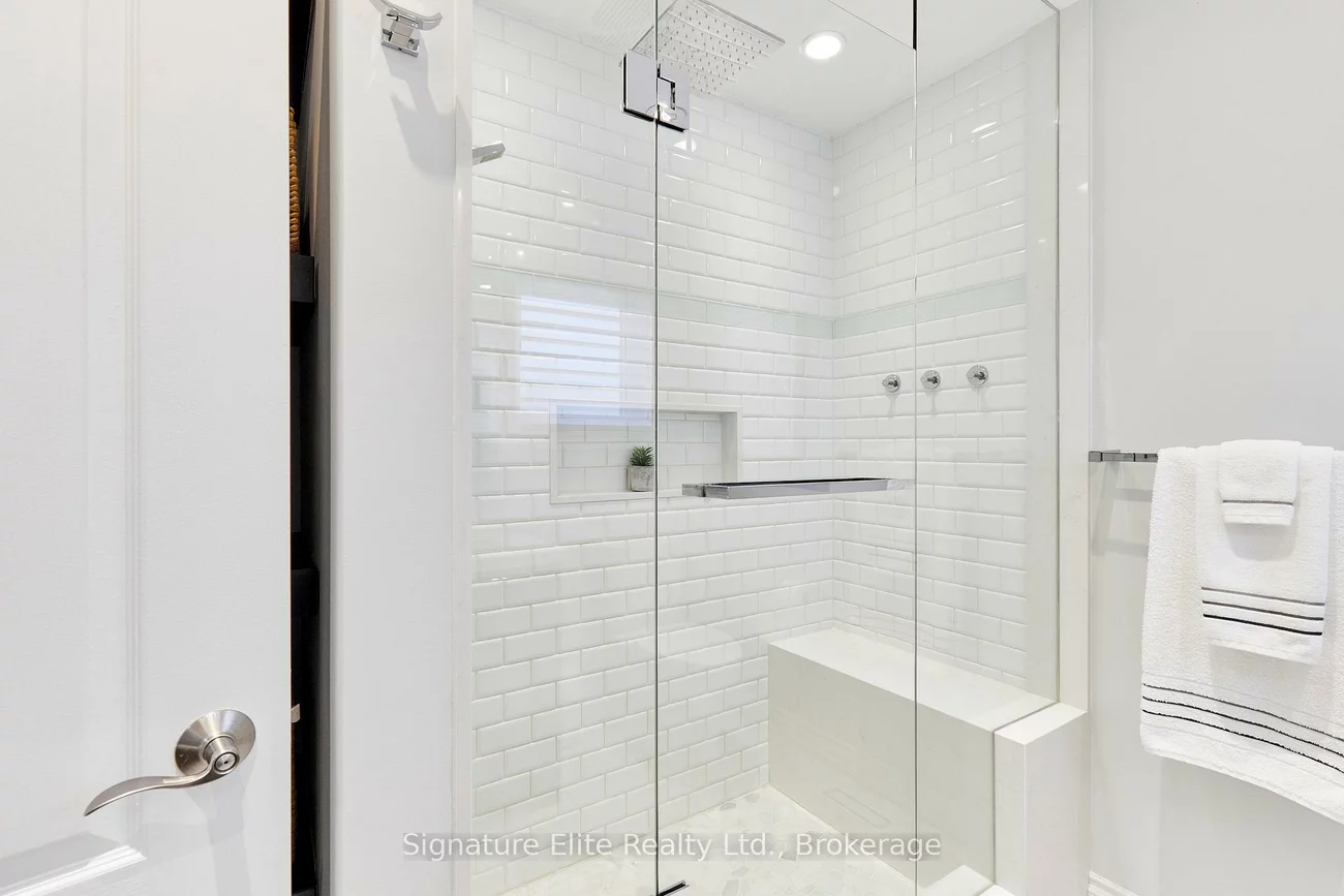 39, Perivale, Bayview Wellington, Aurora