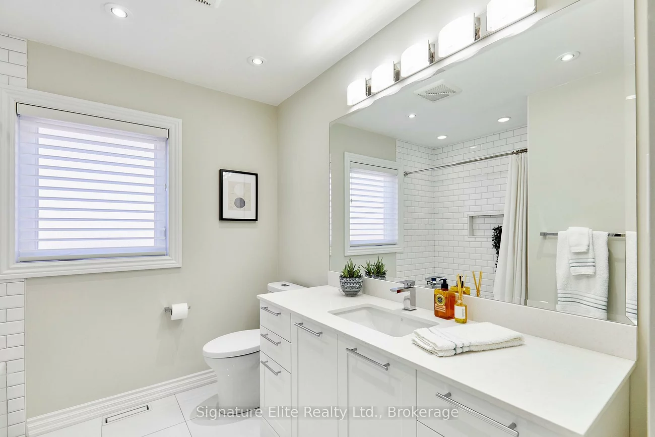 39, Perivale, Bayview Wellington, Aurora