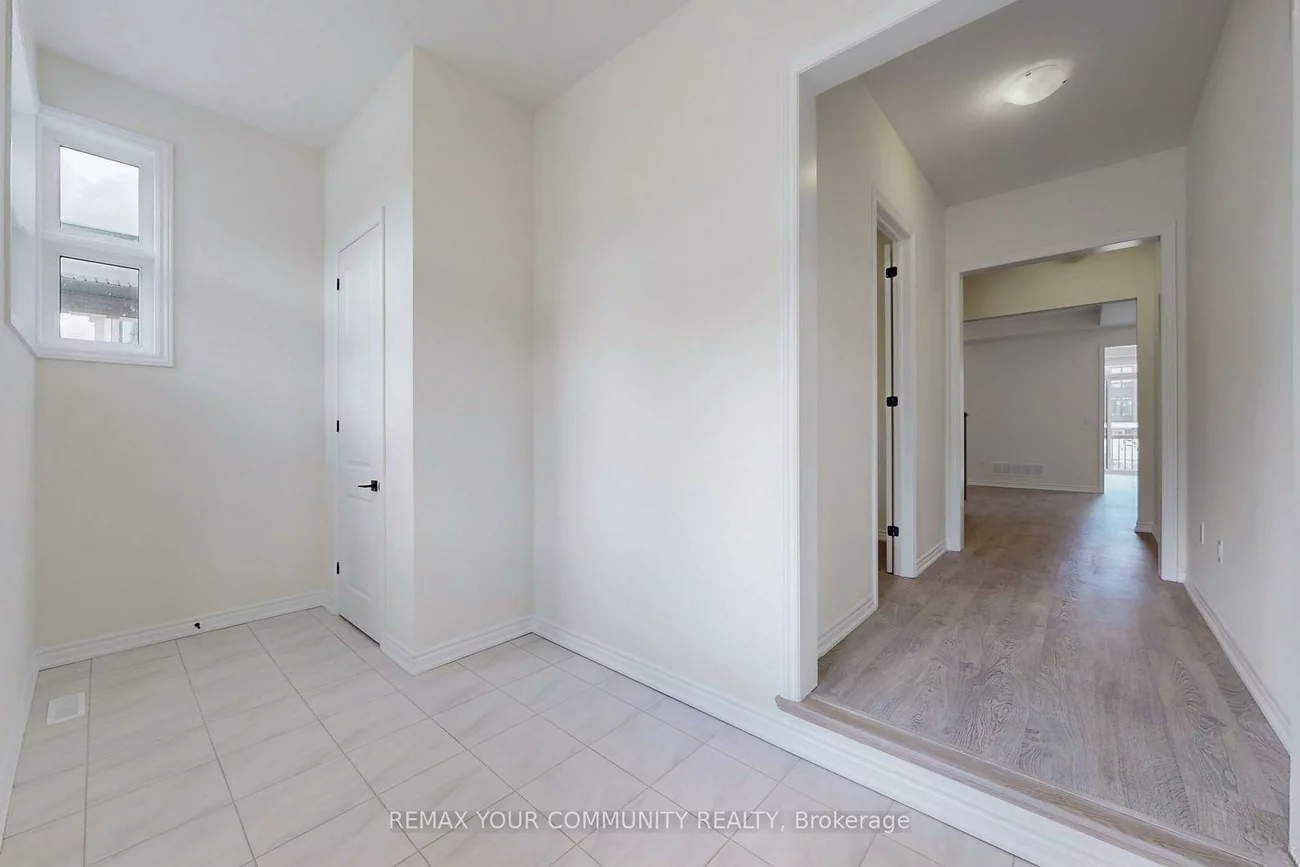 105, Halldorson, Bayview Northeast, Aurora