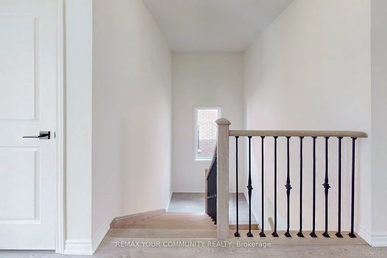 105, Halldorson, Bayview Northeast, Aurora