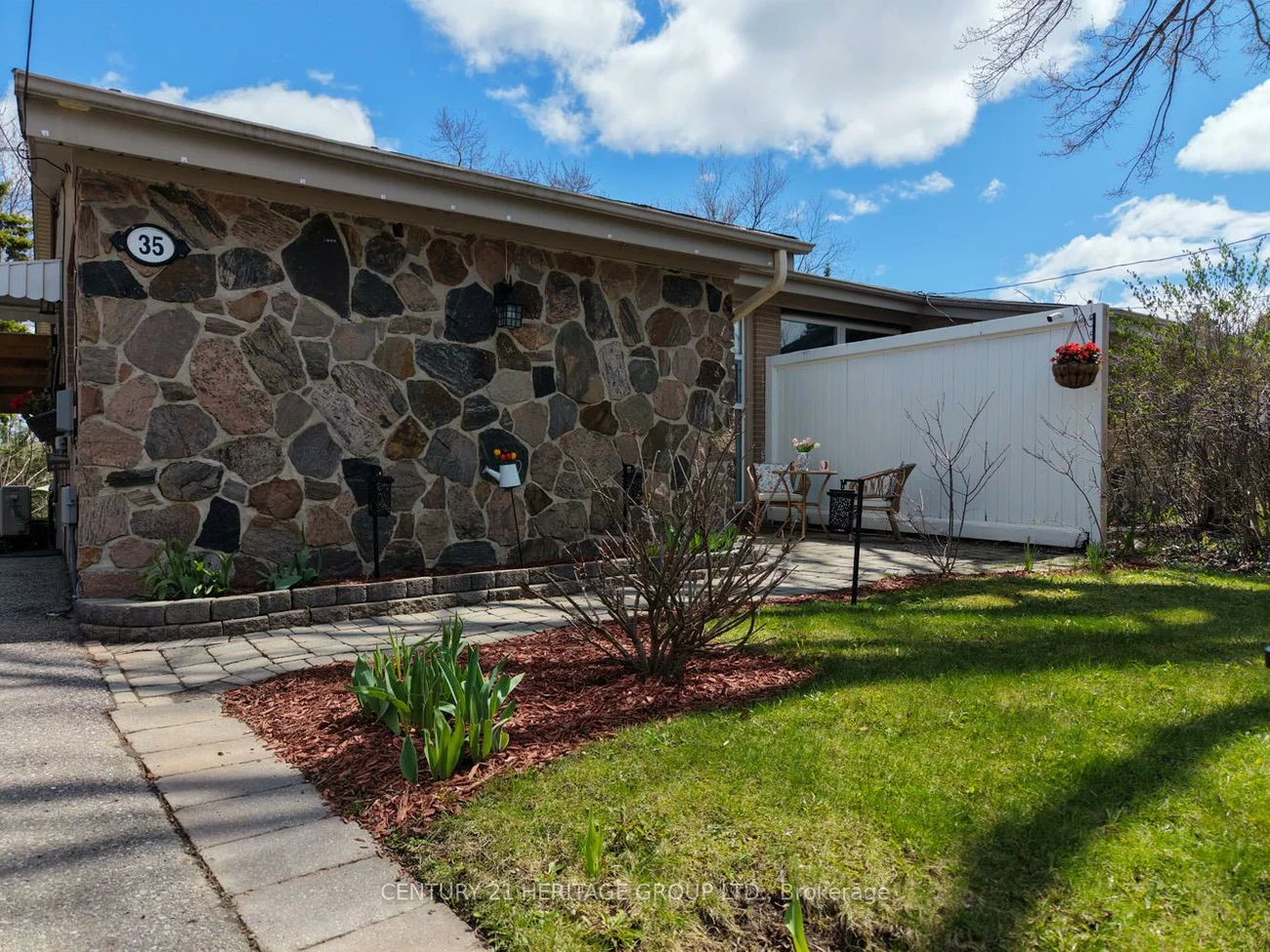 35, Jasper, Aurora Heights, Aurora