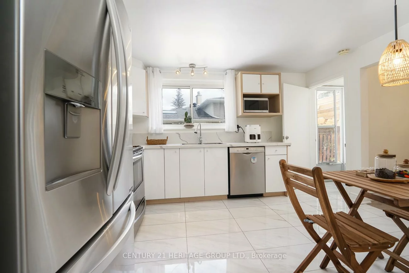 35, Jasper, Aurora Heights, Aurora