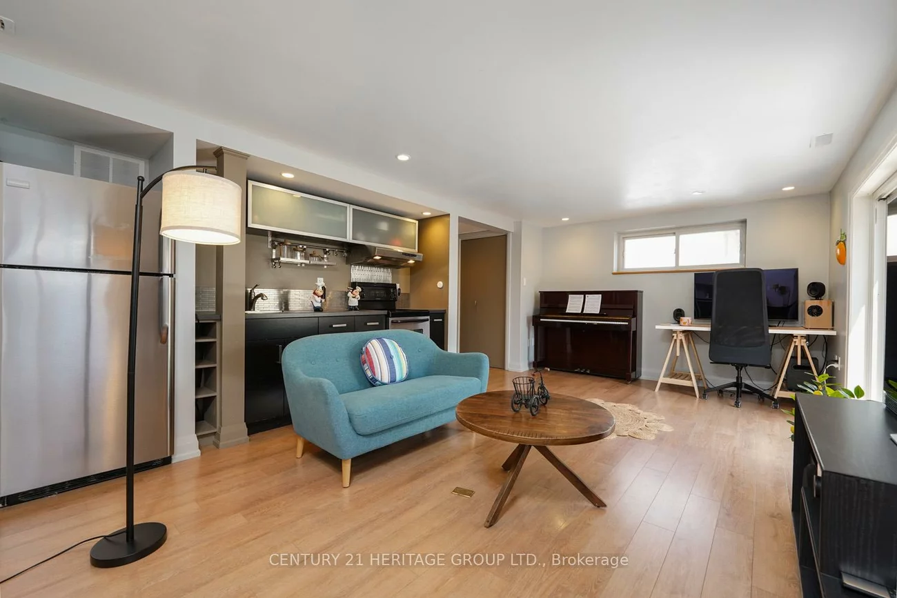 35, Jasper, Aurora Heights, Aurora