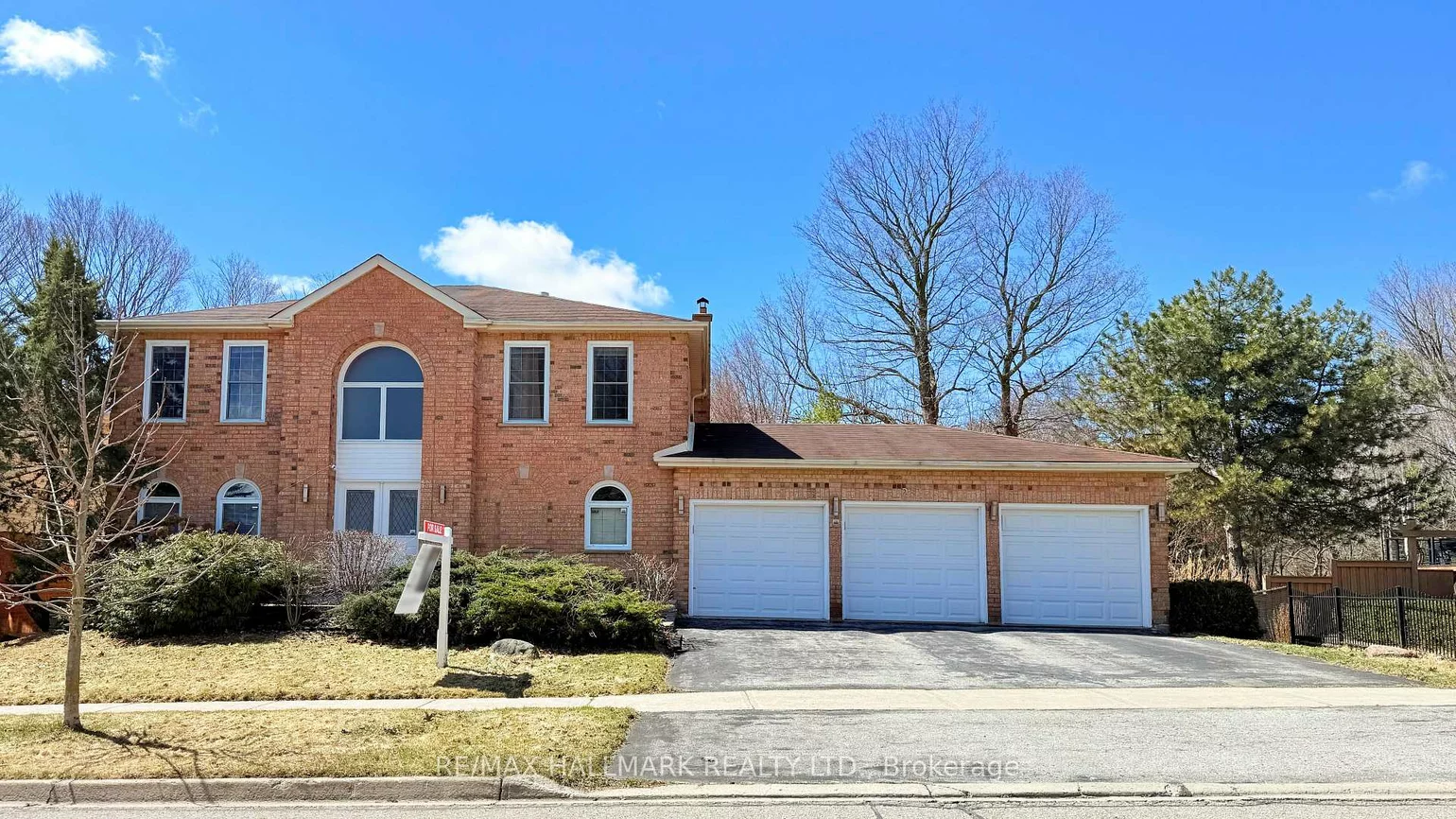 235, Kemano, Aurora Heights, Aurora