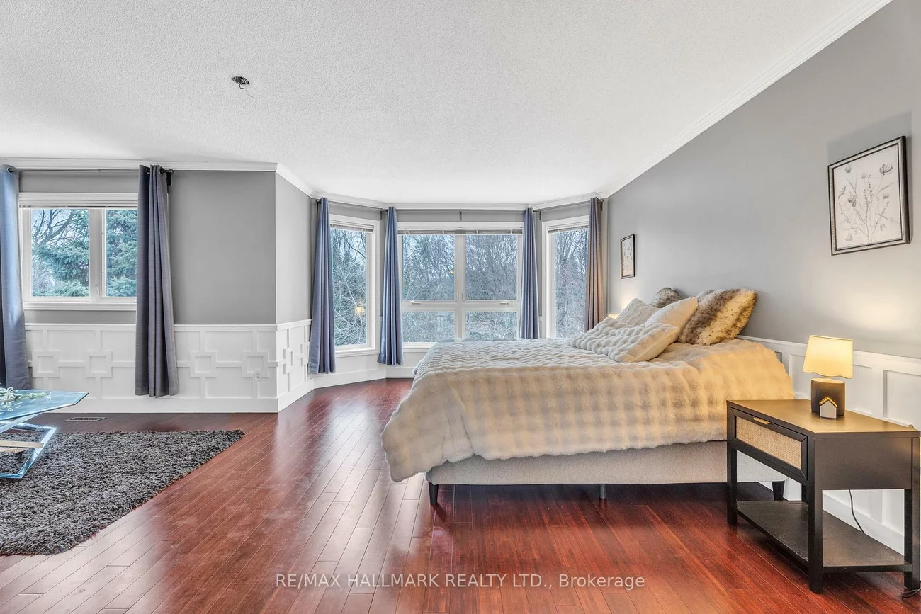 235, Kemano, Aurora Heights, Aurora