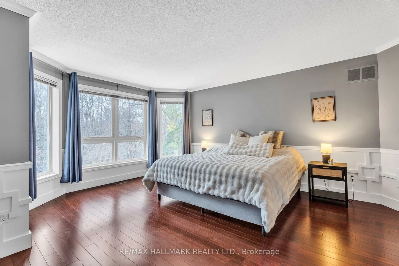 235, Kemano, Aurora Heights, Aurora