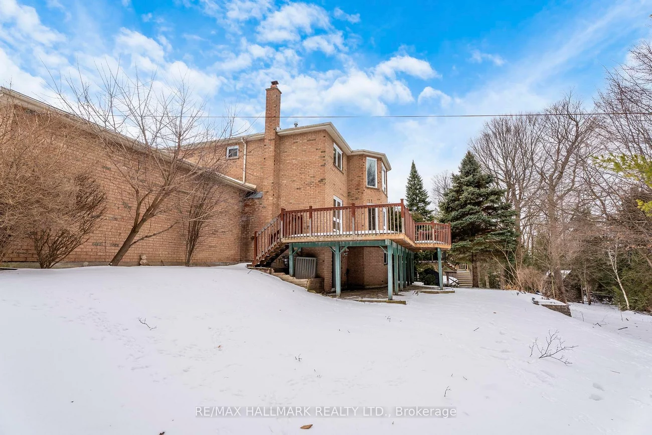 235, Kemano, Aurora Heights, Aurora