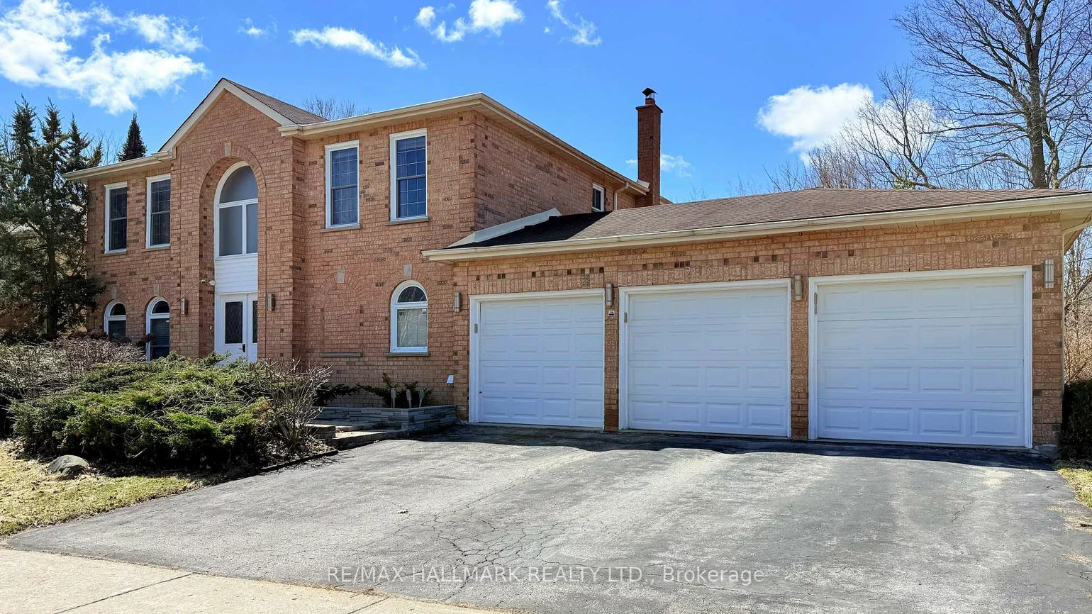 235, Kemano, Aurora Heights, Aurora