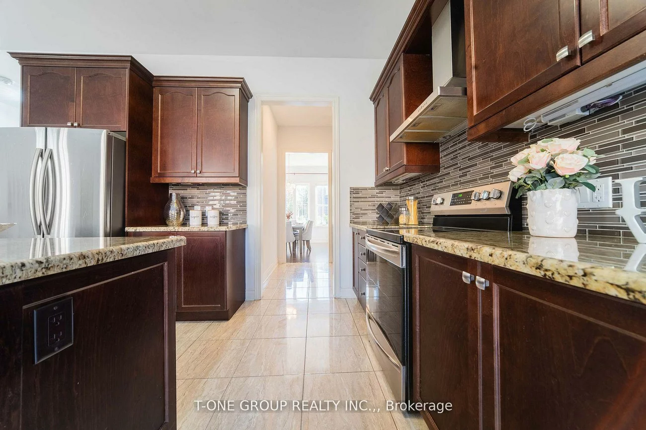 63, Ken Sinclair, Aurora Estates, Aurora