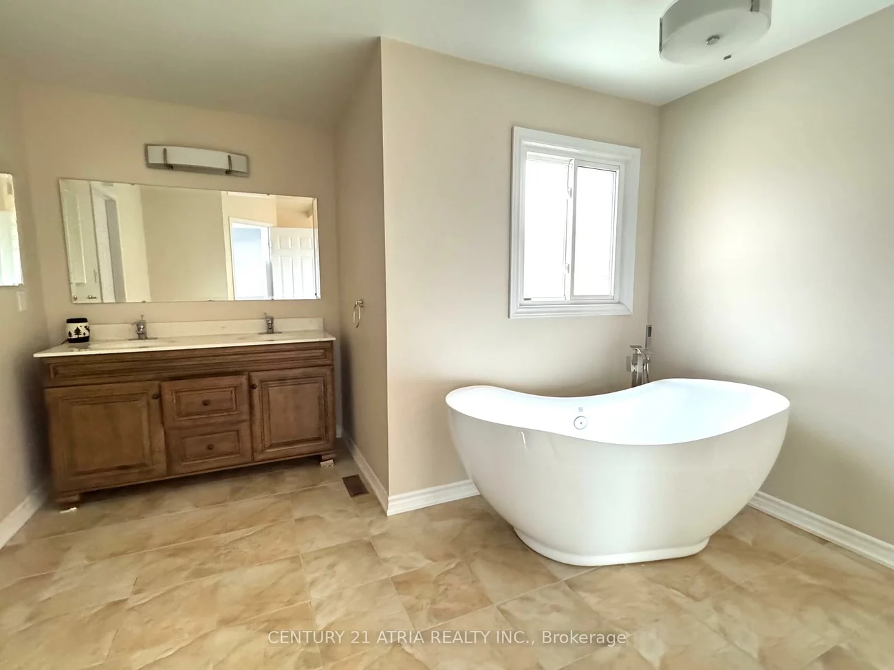 15, Timpson, Aurora Highlands, Aurora