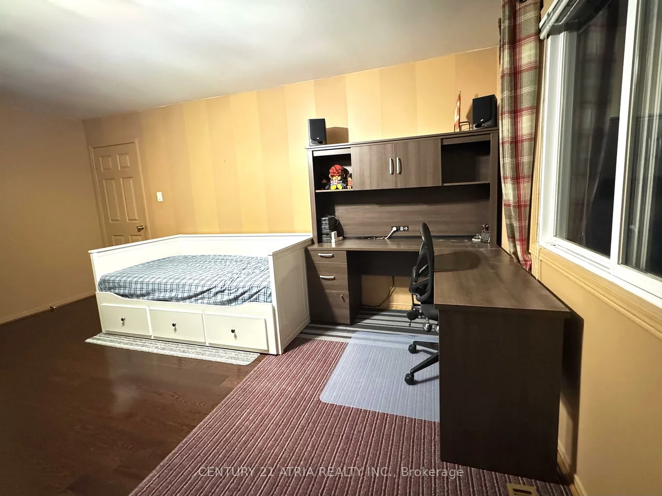 15, Timpson, Aurora Highlands, Aurora