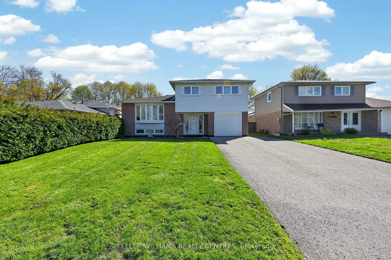 13, Laurentide, Aurora Heights, Aurora