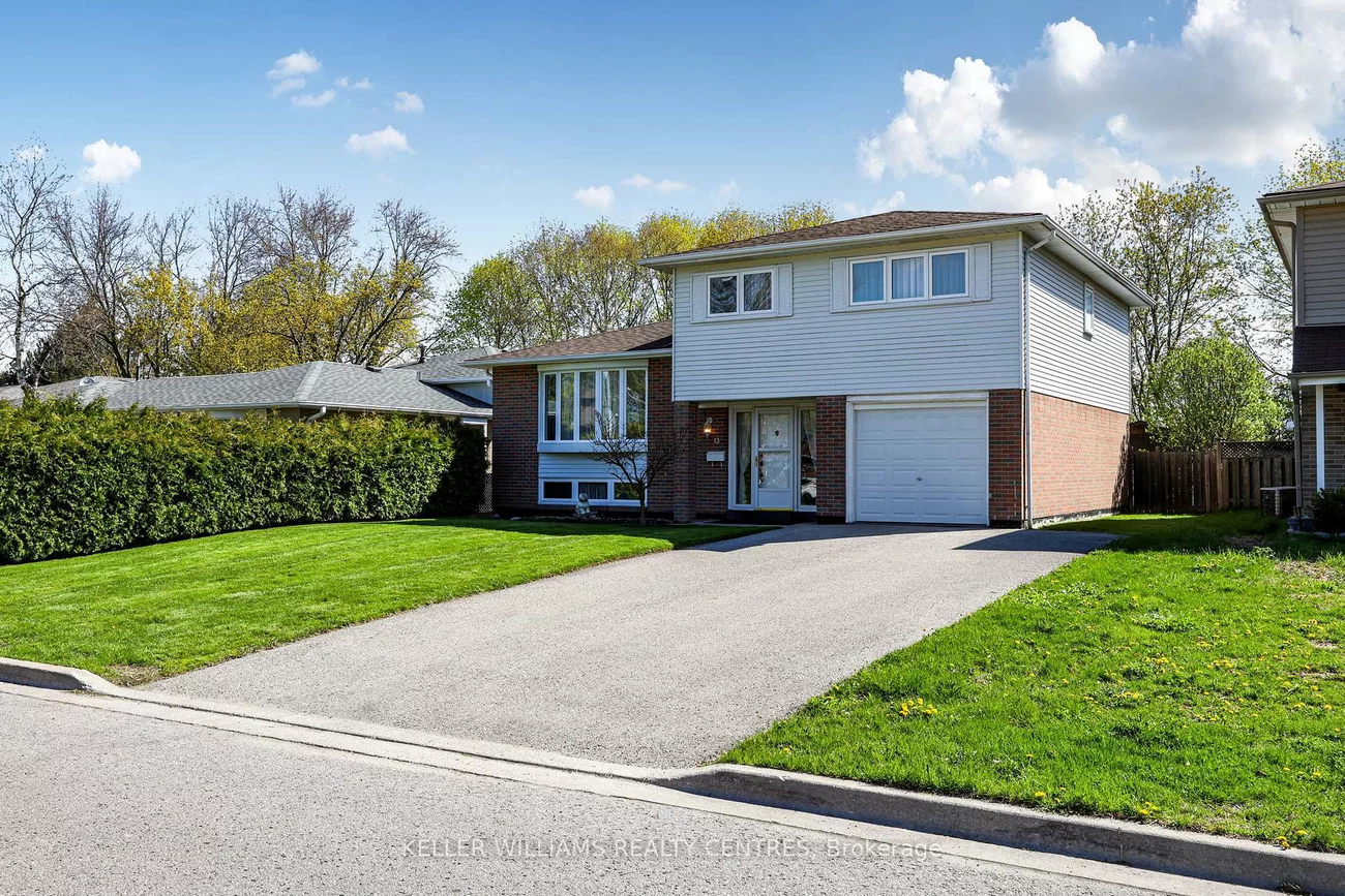 13, Laurentide, Aurora Heights, Aurora