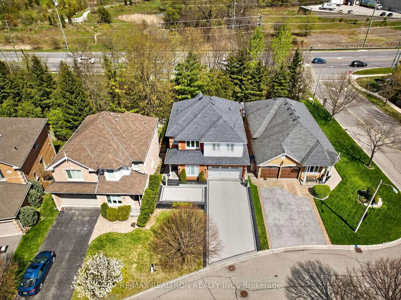 5, Yvonne, Bayview Wellington, Aurora