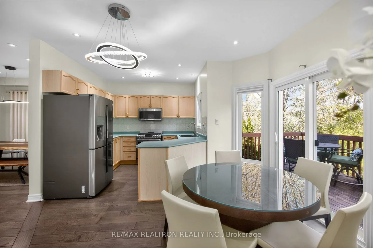 5, Yvonne, Bayview Wellington, Aurora