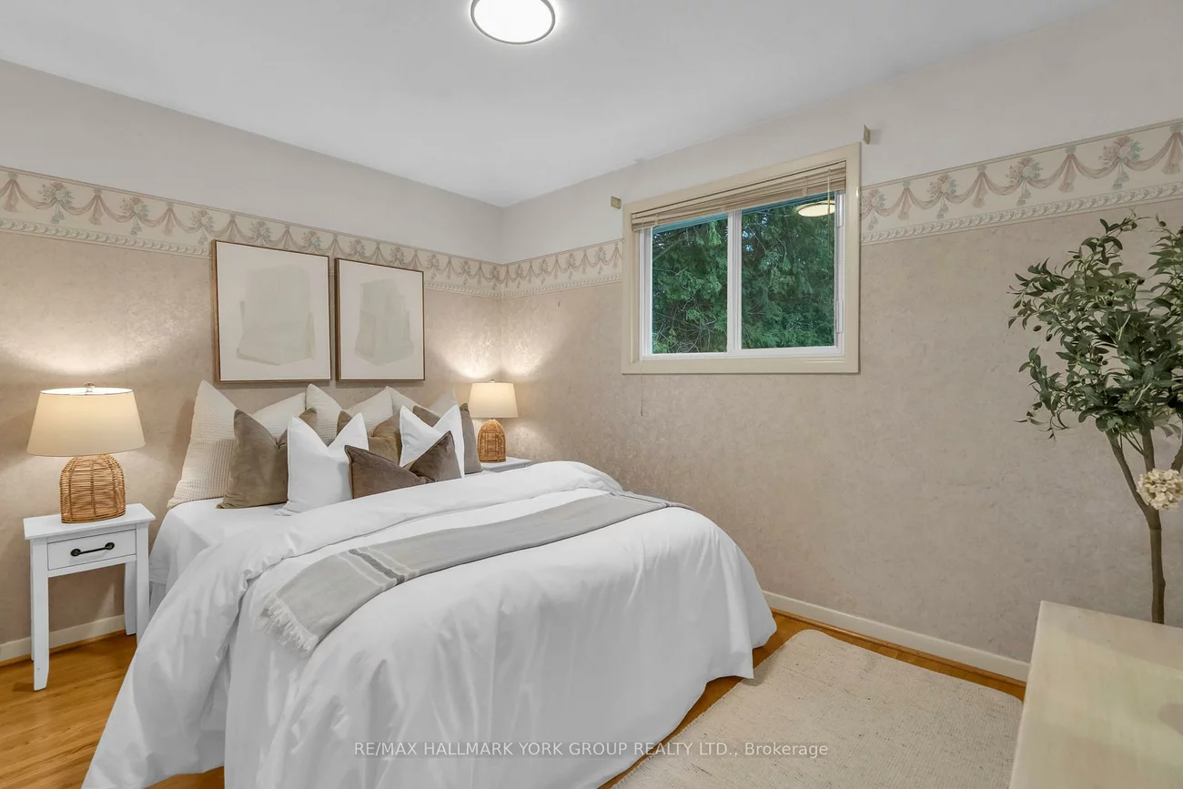 44, Kemano, Aurora Heights, Aurora