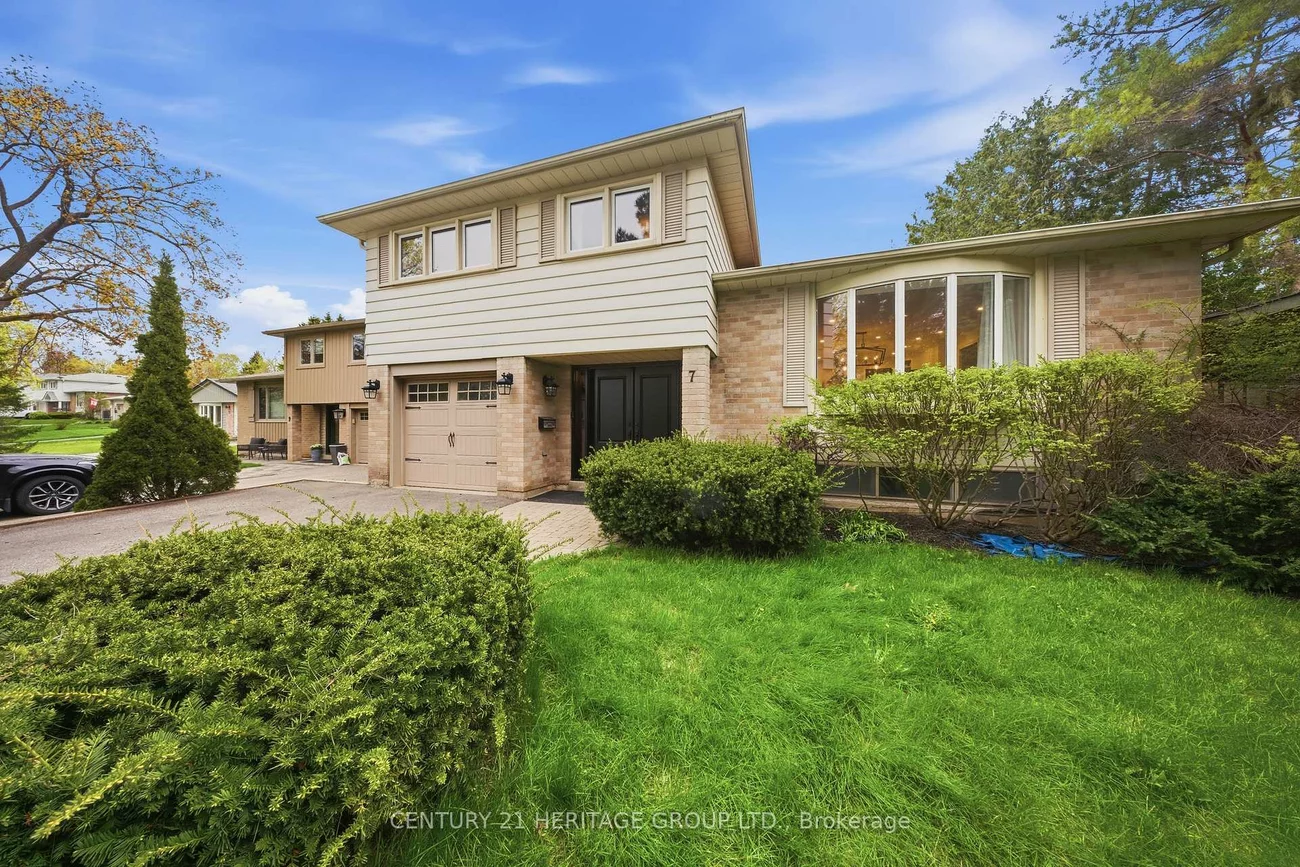 7, Cedar, Aurora Village, Aurora