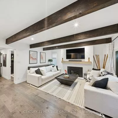 7, Cedar, Aurora Village, Aurora