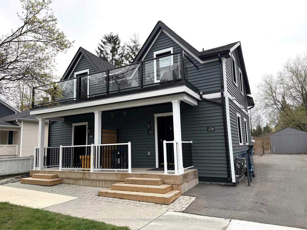 41, Mosley, Aurora Village, Aurora