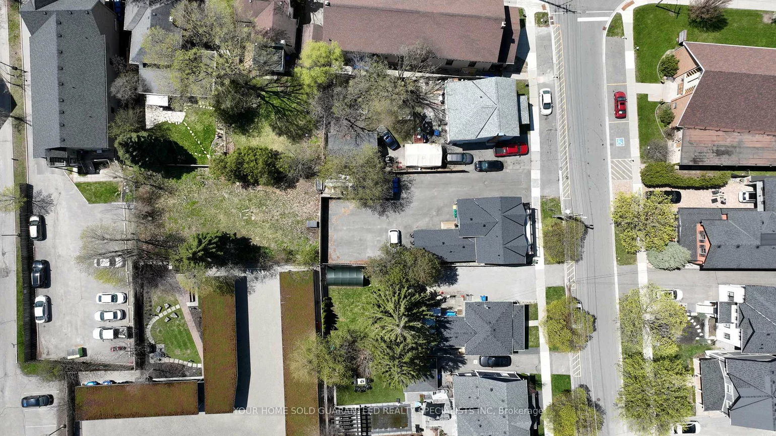 41, Mosley, Aurora Village, Aurora