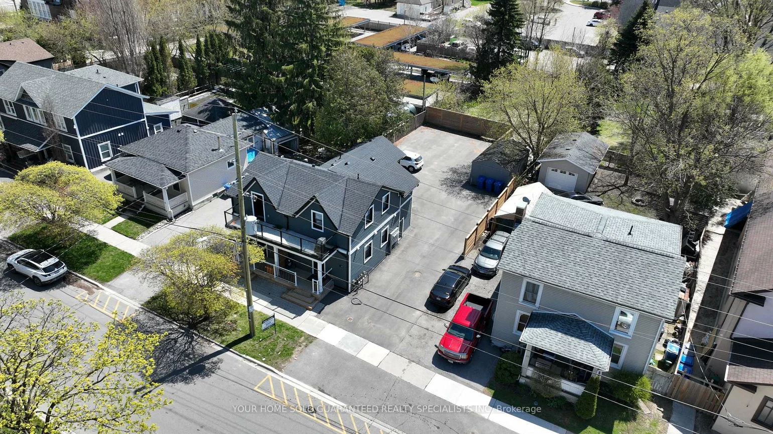 41, Mosley, Aurora Village, Aurora