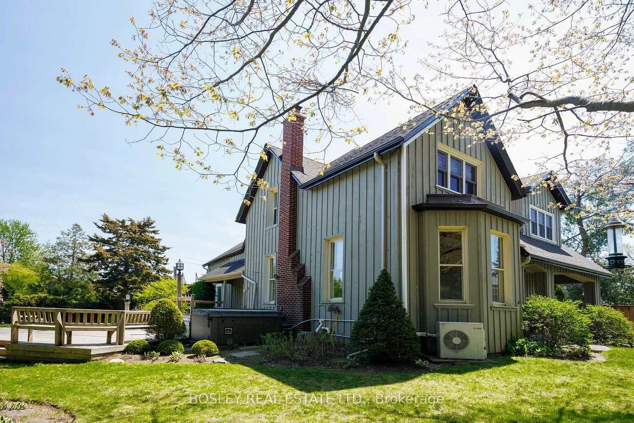 42, Royal, Aurora Village, Aurora