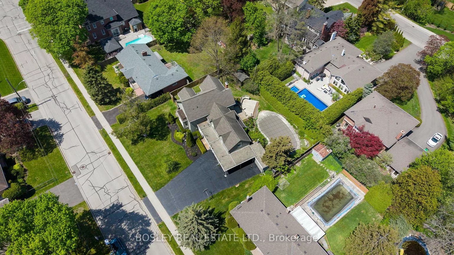 42, Royal, Aurora Village, Aurora