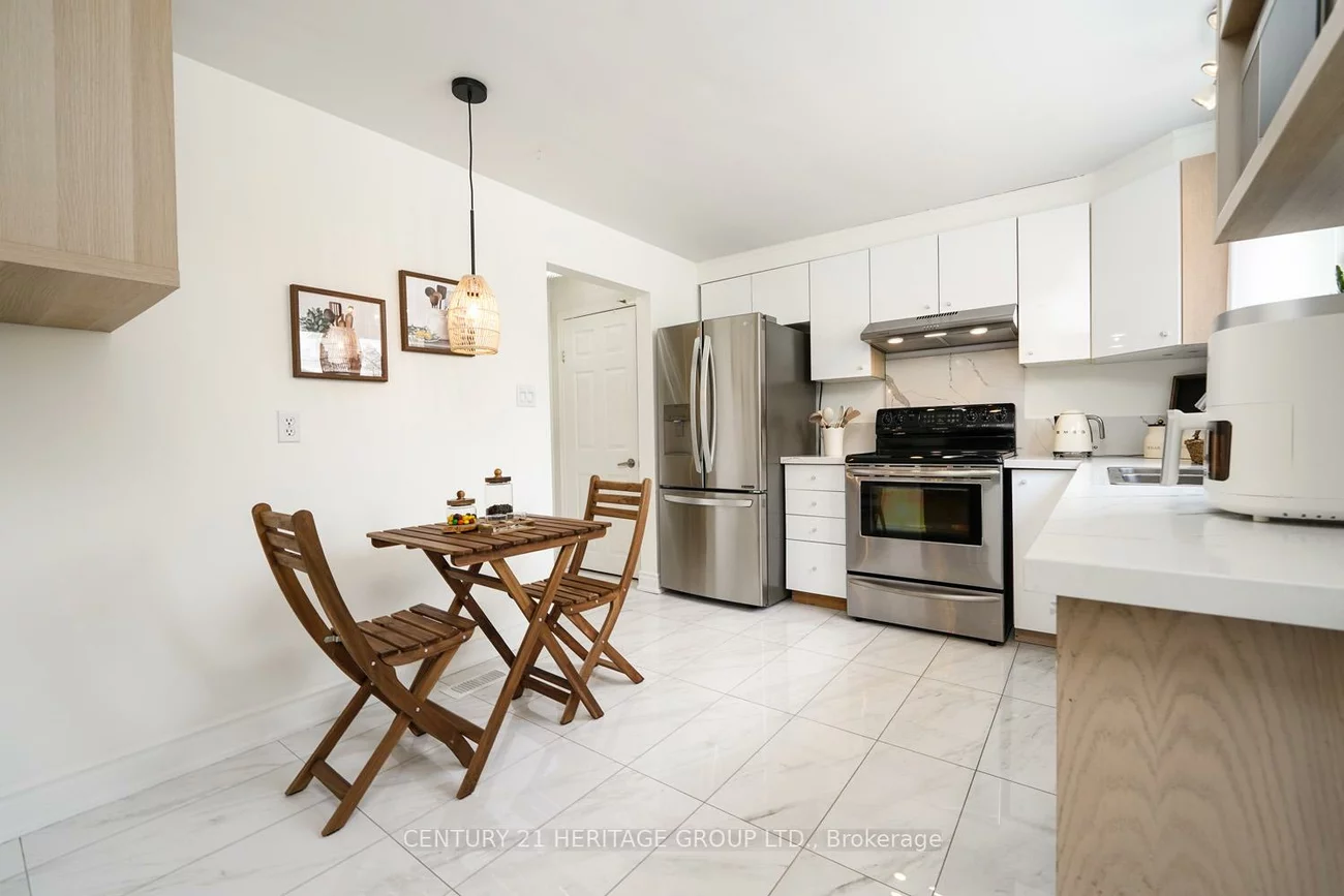 35, Jasper, Aurora Heights, Aurora
