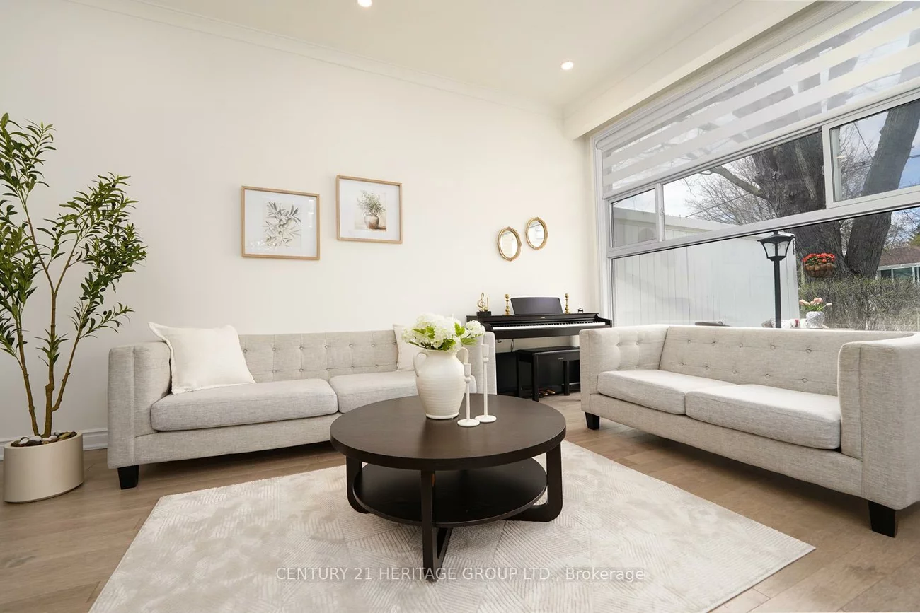 35, Jasper, Aurora Heights, Aurora