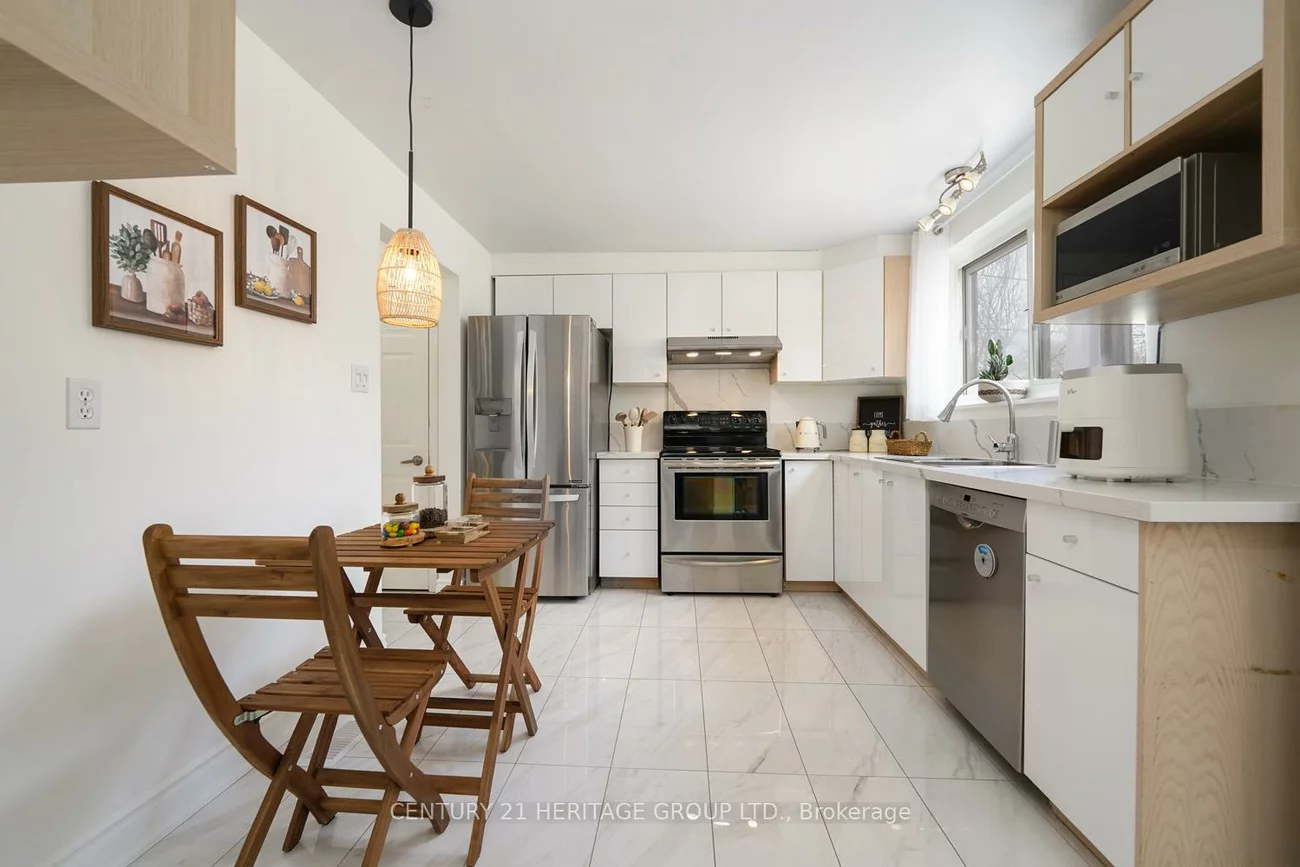 35, Jasper, Aurora Heights, Aurora