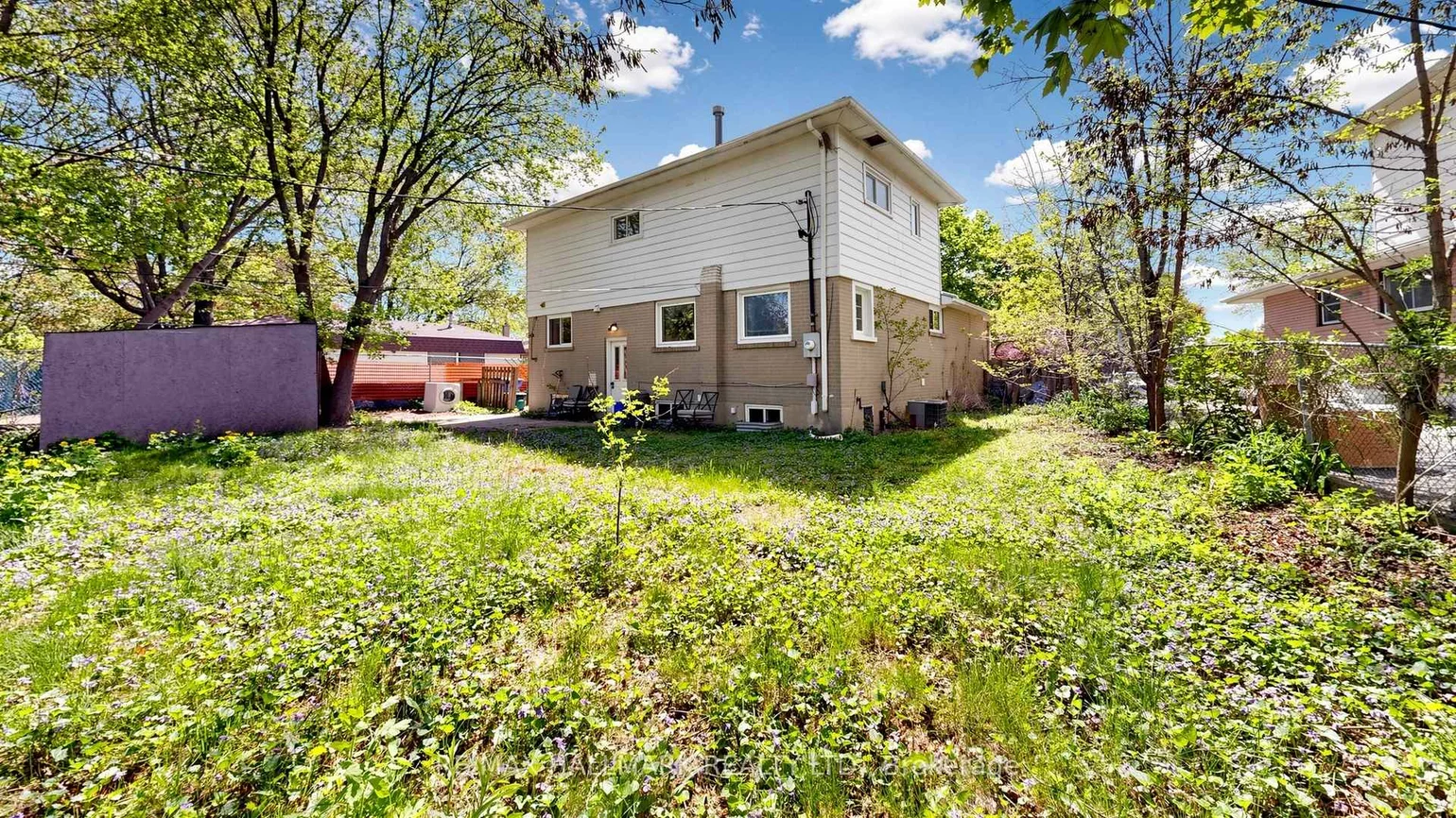 46, Collins, Aurora Heights, Aurora