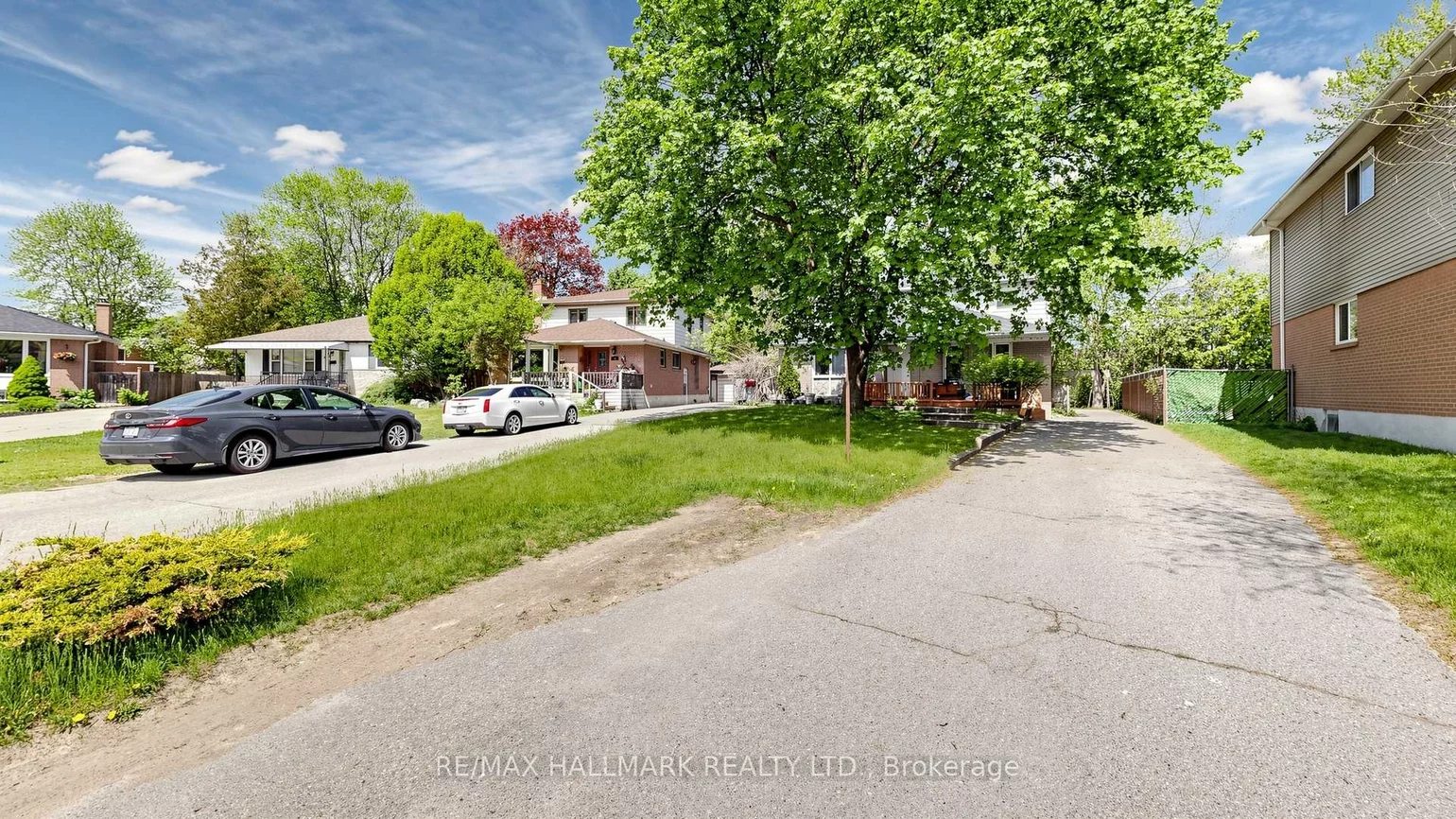 46, Collins, Aurora Heights, Aurora