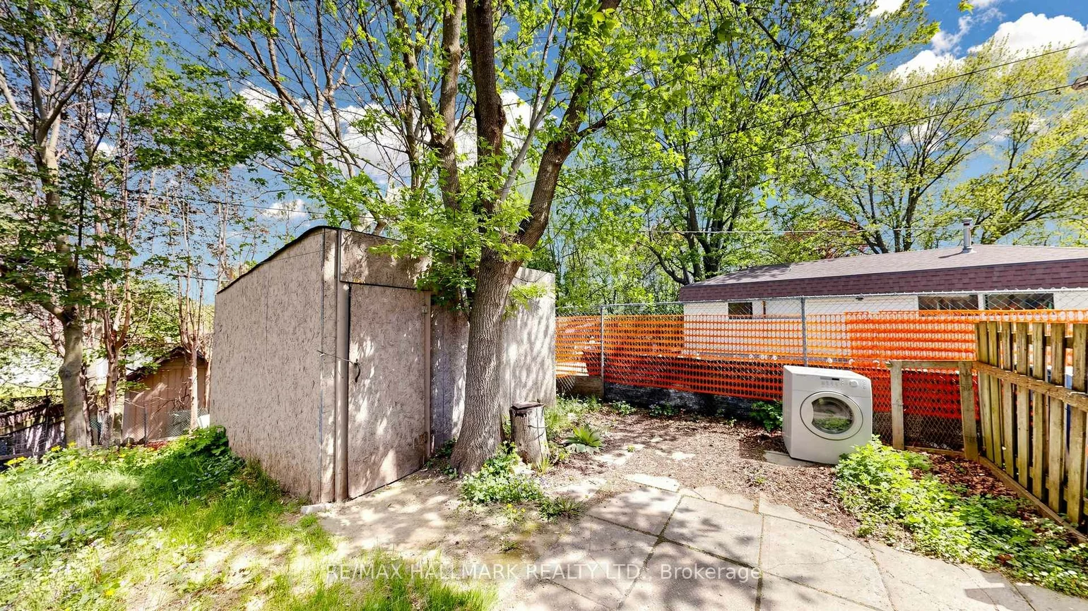 46, Collins, Aurora Heights, Aurora